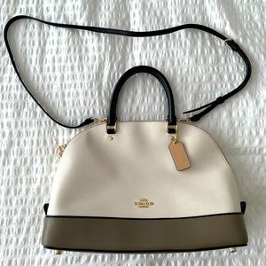 Coach Handbag w/ shoulder strap